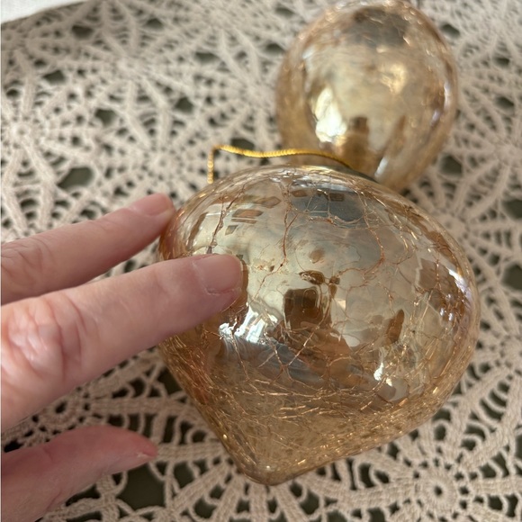 2 Kugel style crackled glass amber /gold glass ornaments. Heavy. Preloved 3.5” - Picture 11 of 11